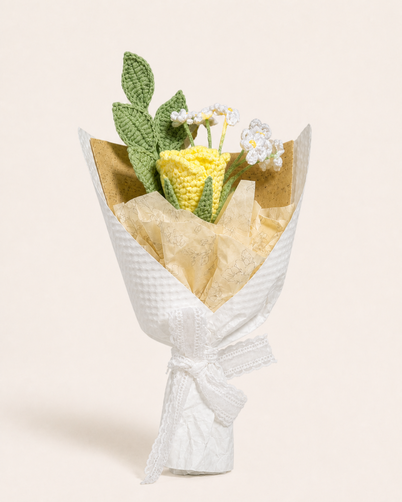 Honey Hello flower and wrapping close-up